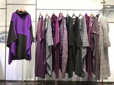 服裝行業(yè)水深,批發(fā)市場,你知道服裝行業(yè)的秘密有多少?